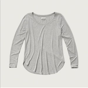 long-sleeve gray/white striped shirt